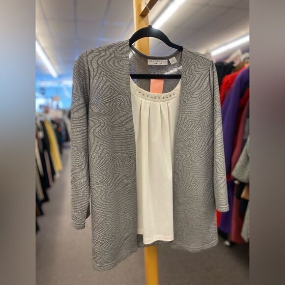Sag Harbor Ladies small Gray & White Top - Picture 1 of 7